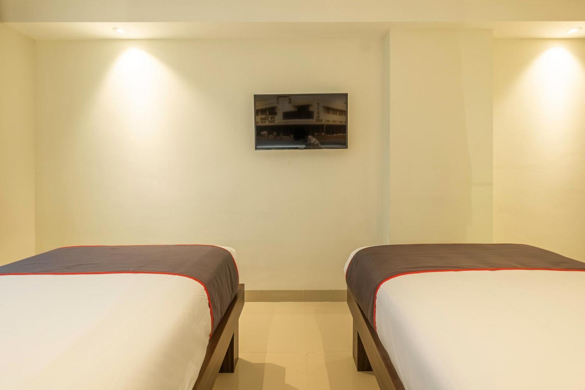 Super Oyo Collection O Hotel Pasar Baru Heritage Bandung Kültér fotó