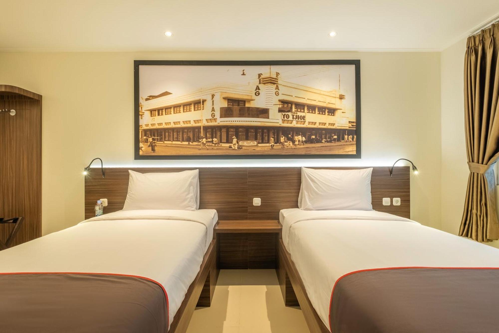 Super Oyo Collection O Hotel Pasar Baru Heritage Bandung Kültér fotó