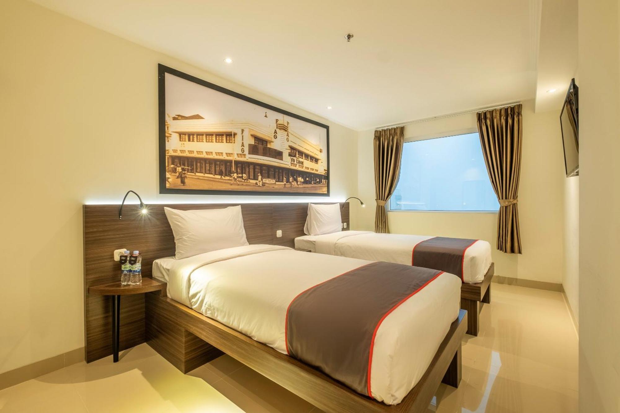 Super Oyo Collection O Hotel Pasar Baru Heritage Bandung Kültér fotó