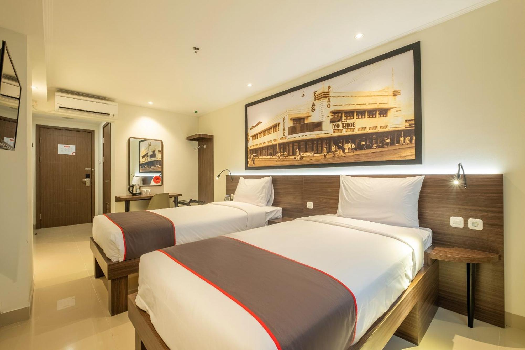 Super Oyo Collection O Hotel Pasar Baru Heritage Bandung Kültér fotó